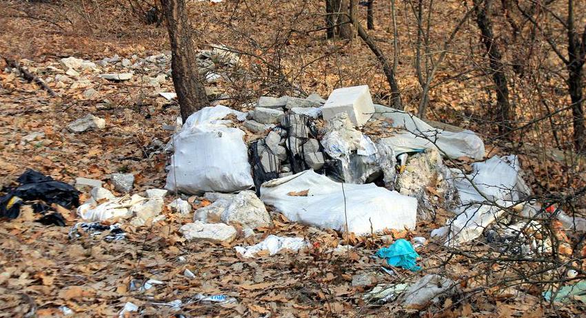 Горски изринаха 20 тона боклук от горите на Велики Преслав