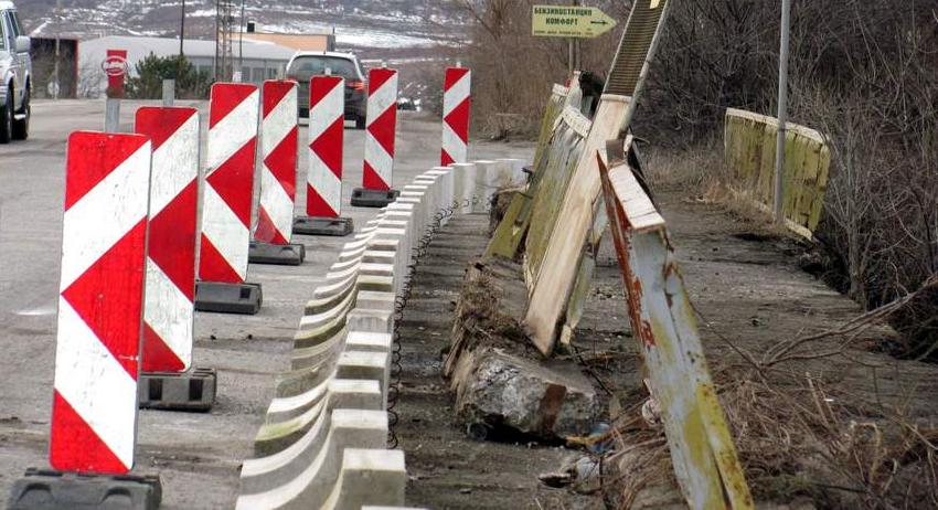 Ремонтират опасен жп.мост край Шумен