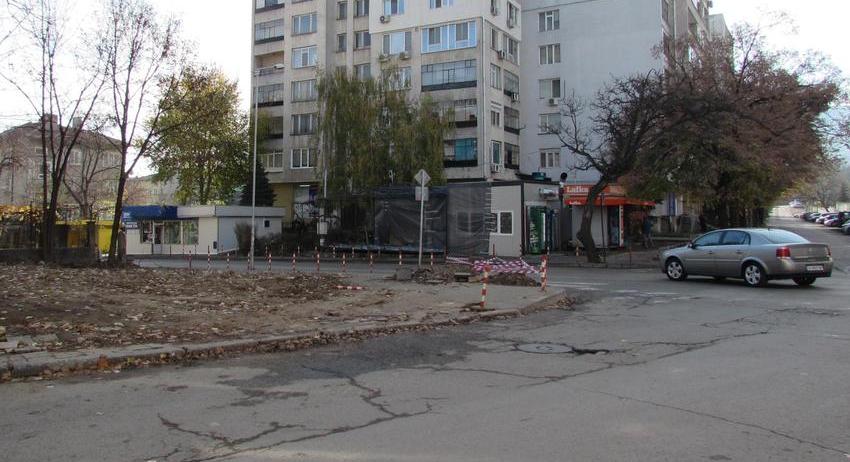 Ремонти на тротоари затварят ул."П.Парчевич" за седмица