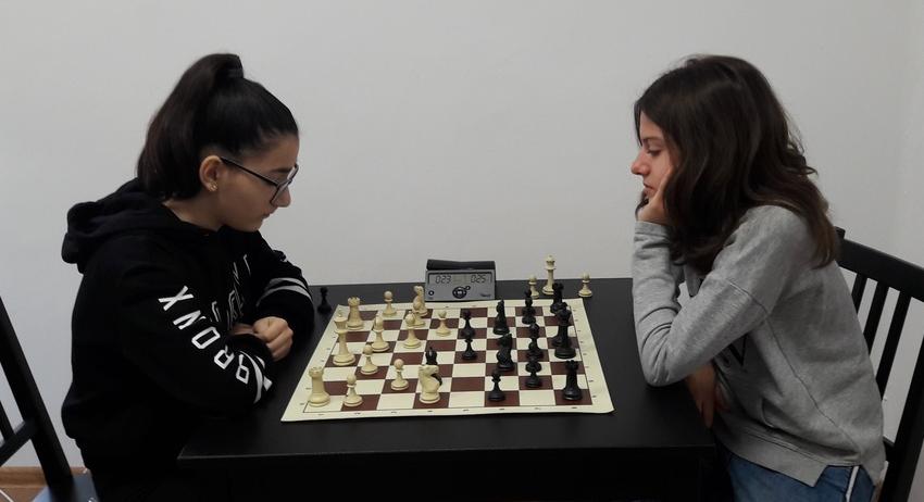 Отборът на МГ спечели ученическите игри по шахмат в Шумен