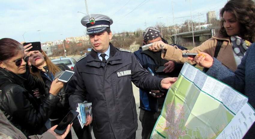 Полицията пази шофьори с карта на опасните кръстовища