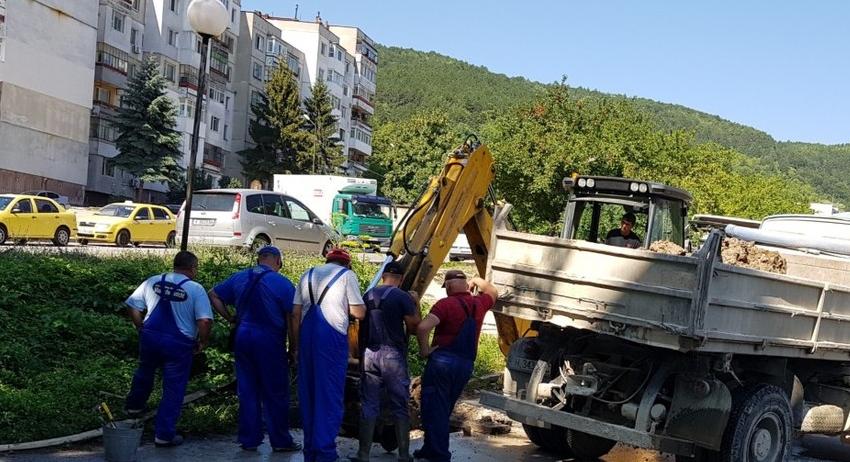 Авария спря водата в част от кв. "Боян Българанов"