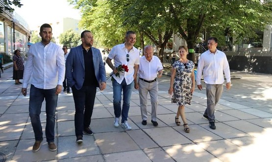 Кметът на Нови пазар подкрепи Кирил Добрев за председател на БСП 