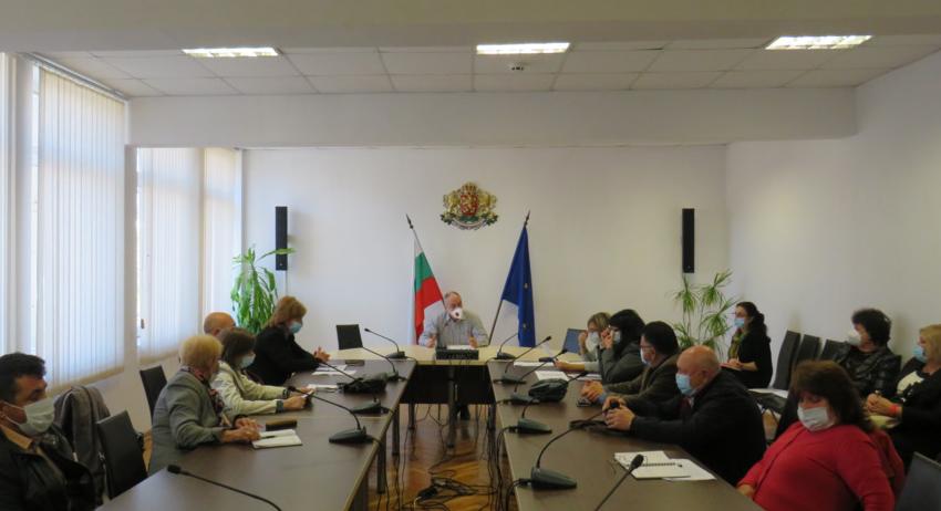 Обсъдиха възможностите за справяне с критичната ситуация в МБАЛ Шумен 