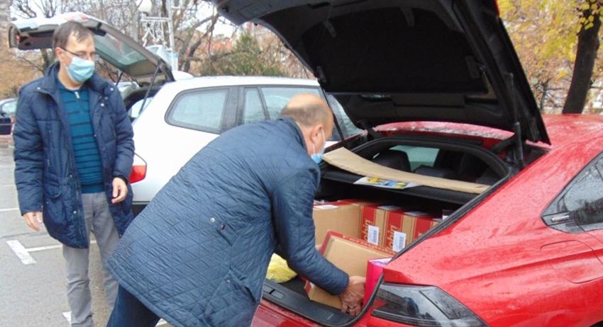 Дарение от 240 опаковки с хранителни добавки получиха медиците от шуменската болница