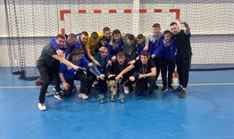 Юношите на „Шумен 61“ ликуваха с трофей в турнира „Купа България“