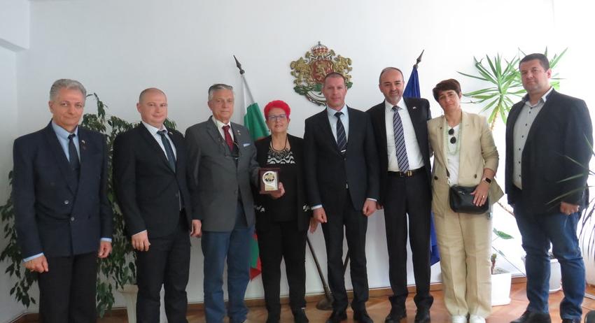 Областният управител се срещна с делегация от италианския град Корфинио