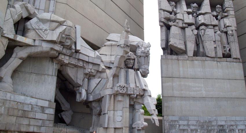 Вежди Рашидов: Монументът "Създатели на българската държава" - мощен, със съвременно мислене