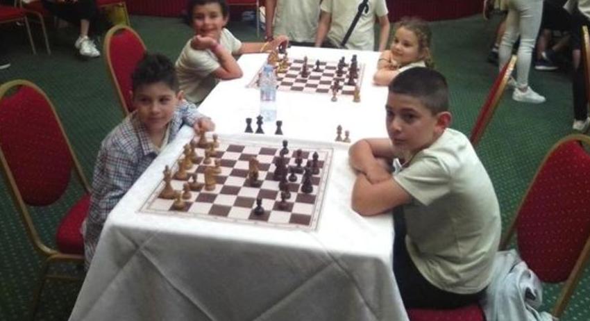 Добро представяне на шуменските шахматисти на Държавните първенства по блиц и ускорен шах за деца 