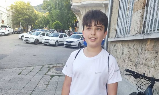 12-годишният Атакан Казак, който ни учи на достойнство 