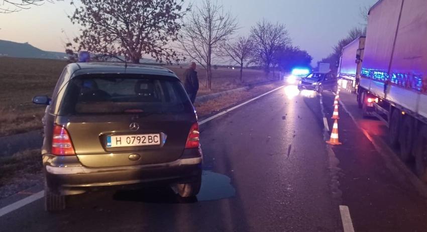 Пиян предизвика катастрофа по пътя между Радко Димитриево и Дибич 