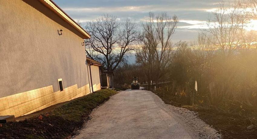 Нов асфалт за четири села в Община Върбица 
