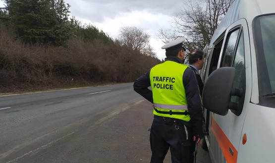 Полицейска операция за контрол на товарните автомобили и автобусите в Шуменско