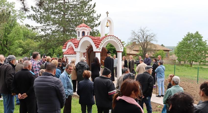 Новопазарското село Тръница вече има свой храм 