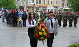 Венци и цветя за Деня на Европа