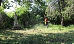 Почистиха и освежиха военните паметници в новопазарските села Беджене и Преселка