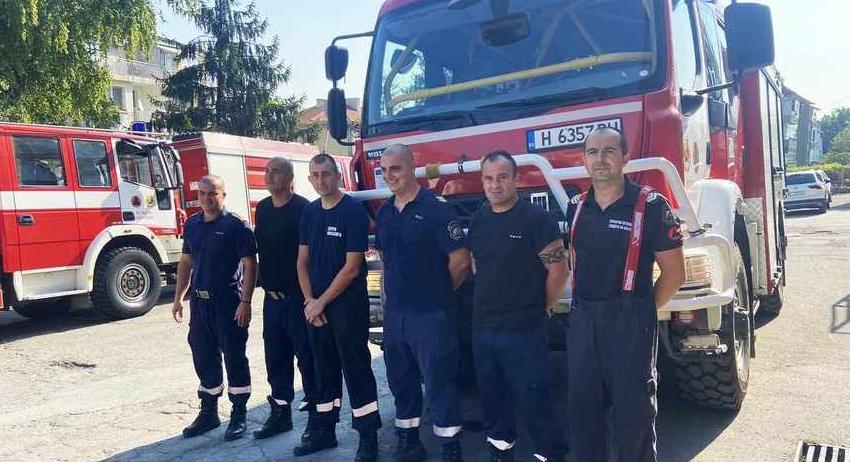 Шестима огнеборци от РСПБЗН - Шумен ще помагат за потушаване на пожарите в Гърция