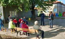 Началникът на полицейското управление в Нови пазар проведе среща с жителите на село Енево