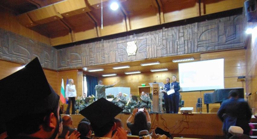 Връчиха дипломите на абсолвентите от Випуск 2023 на Военния факултет в Шумен 