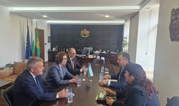 Кметът на Шумен се срещна със заместник-посланикa на Украйна в България Анна Тертична