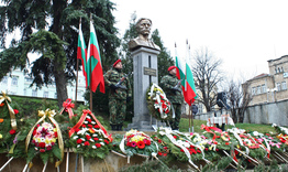 С ритуал по полагане на венци и цветя в Шумен ще бъде почетена паметта на Васил Левски