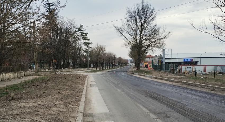 Община Нови пазар започна цялостно преасфалтиране на 530 метрова отсечка от ул. „Оборище“