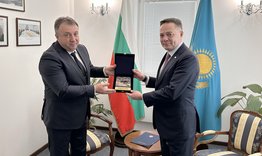 Кметът проф. Христо Христов се срещна с посланика на Казахстан Виктор Темирбаев