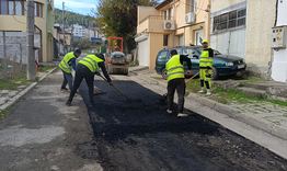 Изкърпват дупки по улиците на Шумен