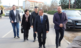 Регионалният министър Иван Иванов инспектира два обекта в Нови пазар