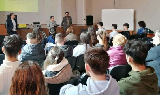 Млади хора от Шумен казаха: ДАЙ ГЛАС! на предстоящите избори