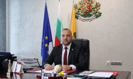 Кметът на Нови пазар обяви 14 октомври за неучебен ден